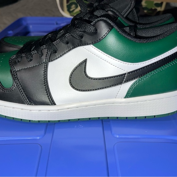Air Jordan 1 Low Green Toe - Picture 3 of 9